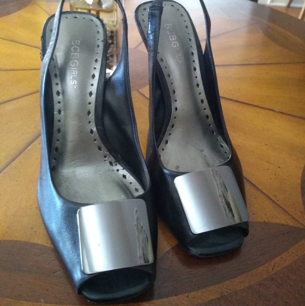 Shoes - Picture 2 of 2